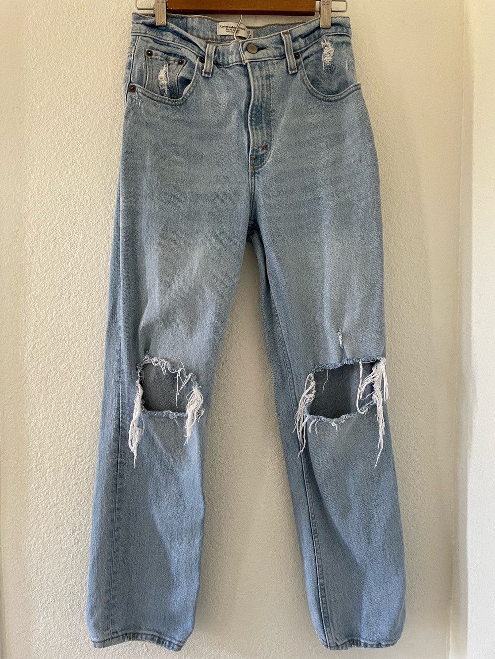 Abercrombie & Fitch 90’s ultra high rise straight 27s